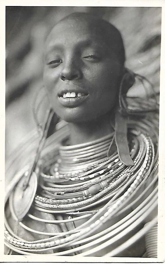 Галерея Диалог. Kenia.Femme Massai (2).jpg